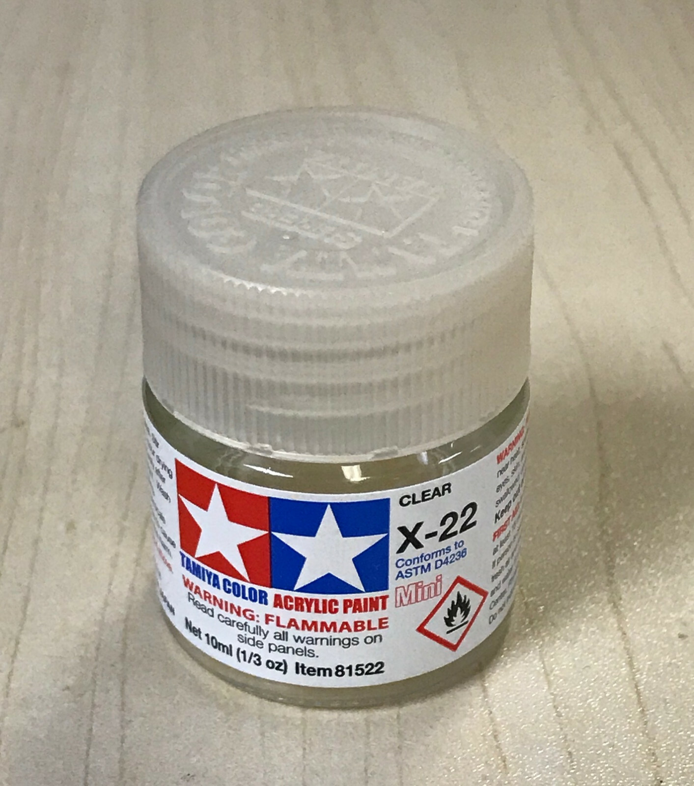 Tamiya “Mini” Acrylic model paint – X-22 81522 Clear (transparent gloss)