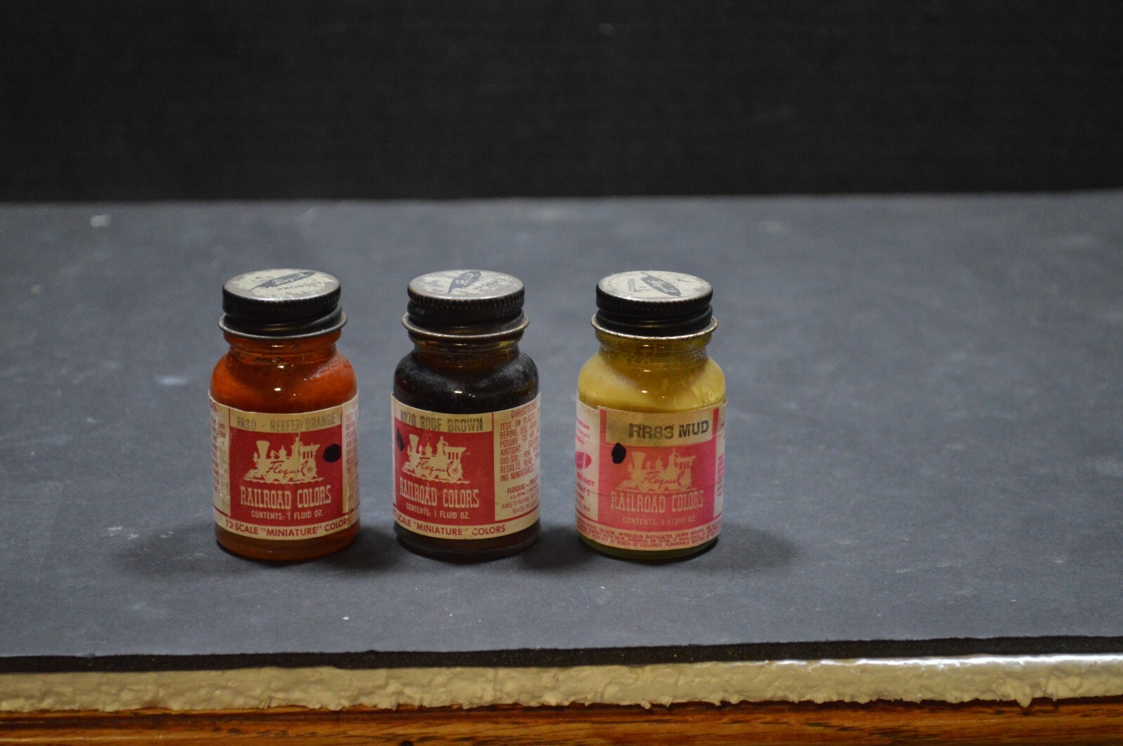 FLOQUIL Railroad Model Paints 1 Oz – 1 1/5 Oz Multiple Colors Sold Each