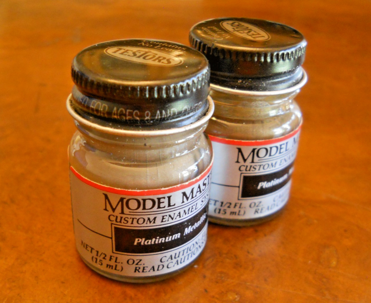 TESTORS #2706 MODEL MASTER PLATINUM METALLIC 1/2OZ ENAMEL PAINT, NEW, 2 BOTTLES