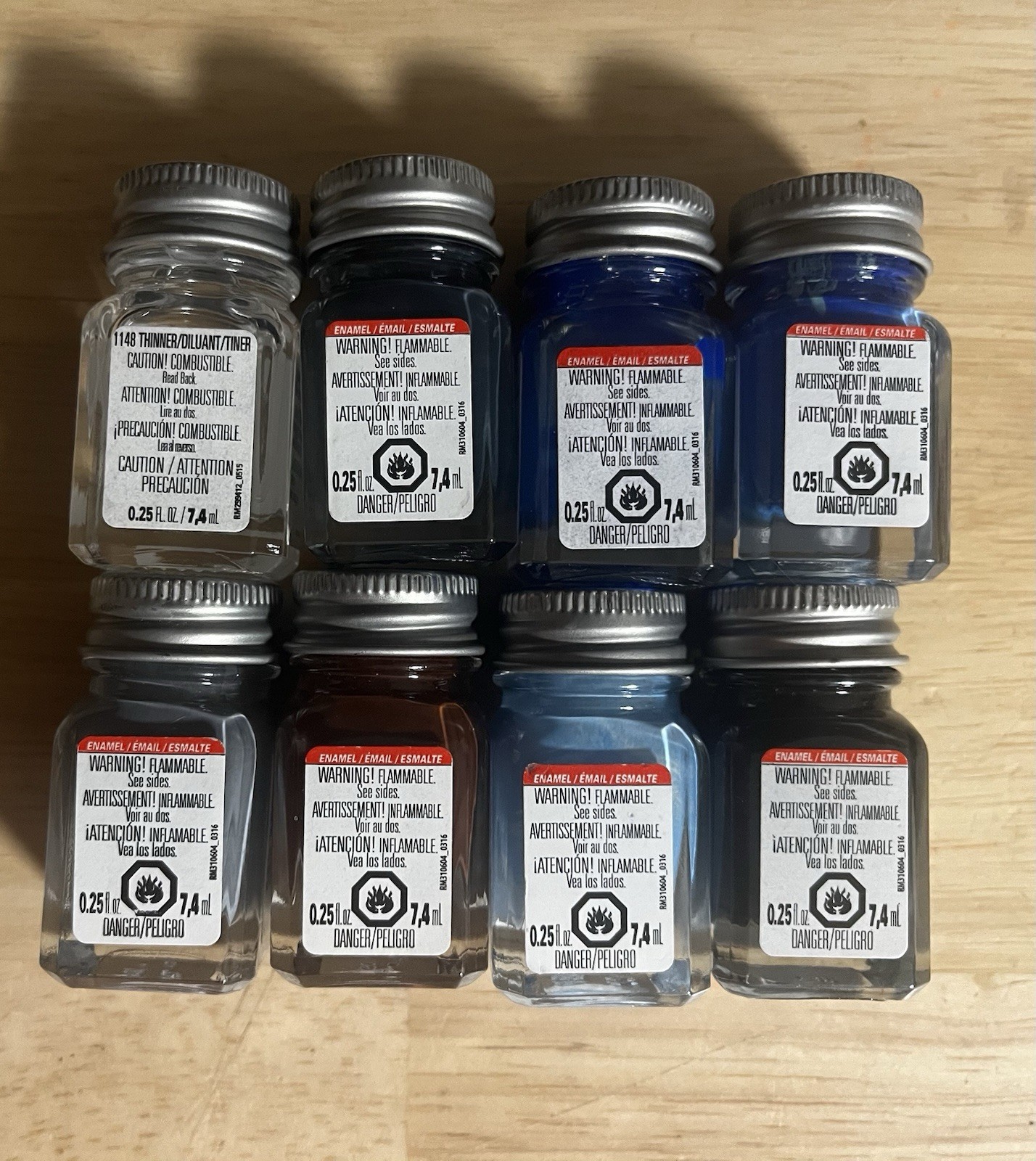 8 Bottle = 1- Thinner and 7- ENAMEL Testors Model Paint Set .25 Fl oz