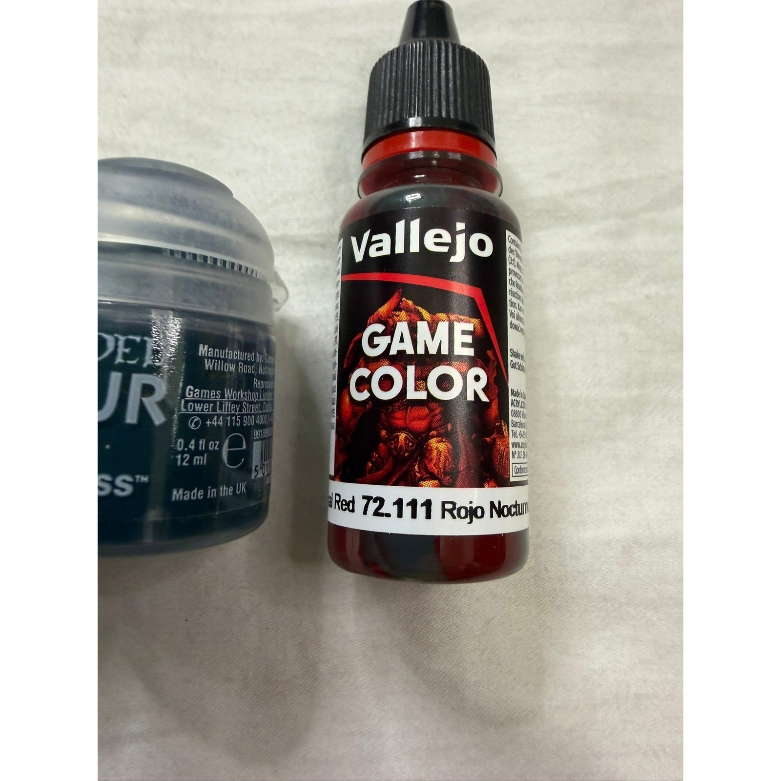Citadel & Vallejo Acrylic Paint Set Eshin Grey Incubi Darkness Nocturnal Red