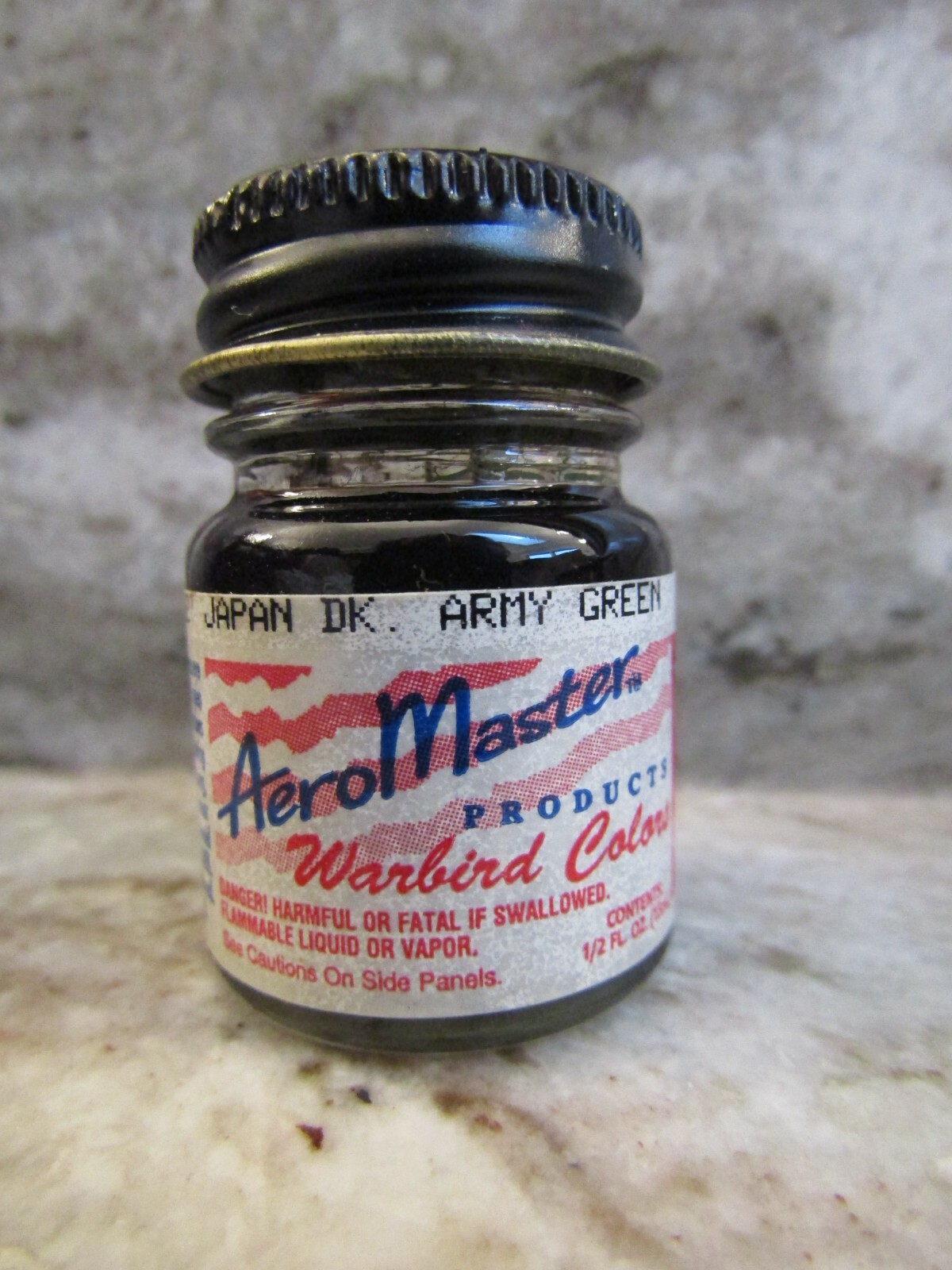 AEROMASTER – WARBIRD COLORS – .5 oz ENAMEL PAINT – JAPAN DARK ARMY GREEN