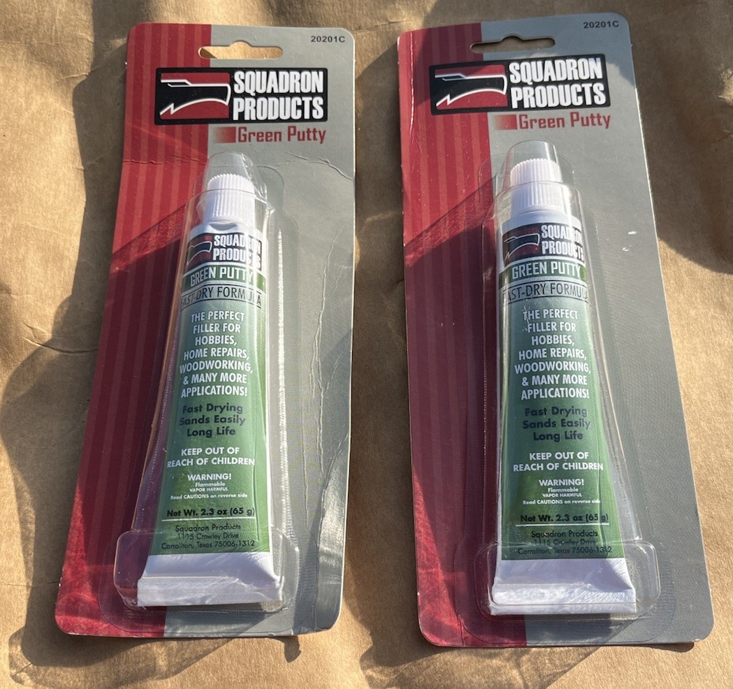 Squadron Products 20201C Green Putty Fast Dry Formula 2.3 oz NEW Lot Of 2