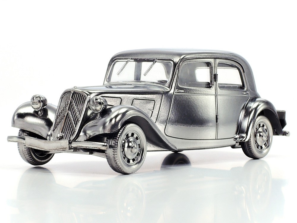 Tamiya 69950 Mirror Paint 10ml Reflective Chrome Paint for Models