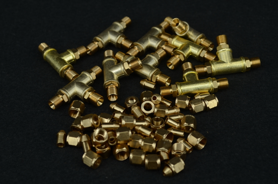Tee Piece 1/4″ x40tpi pipe including cones and union nuts 3.5mm(TP-3)
