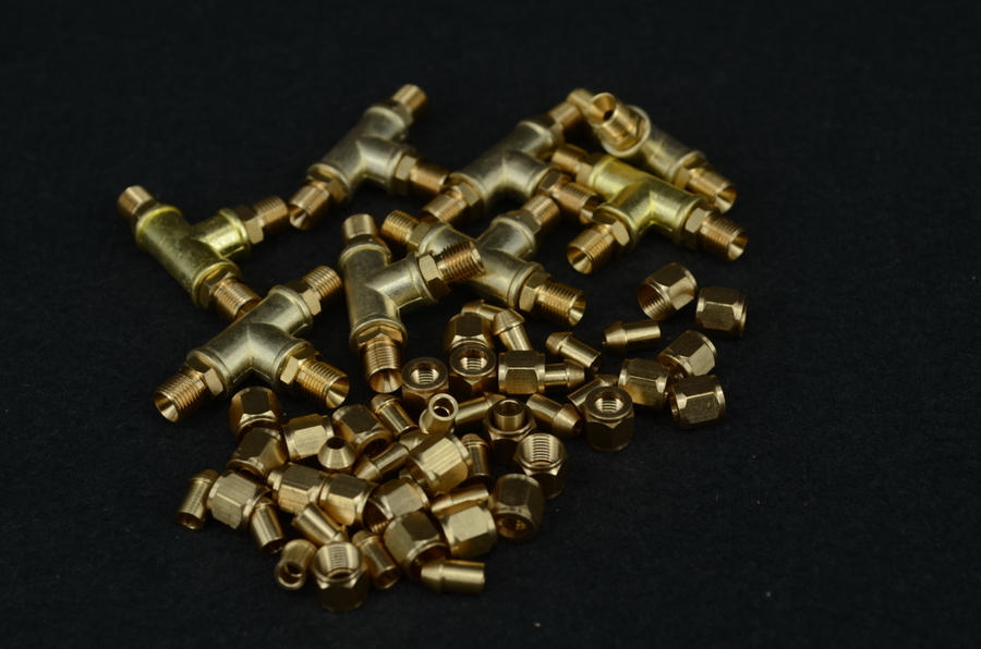 Tee Piece 1/4″ x40tpi pipe including cones and union nuts 3.5mm(TP-3)