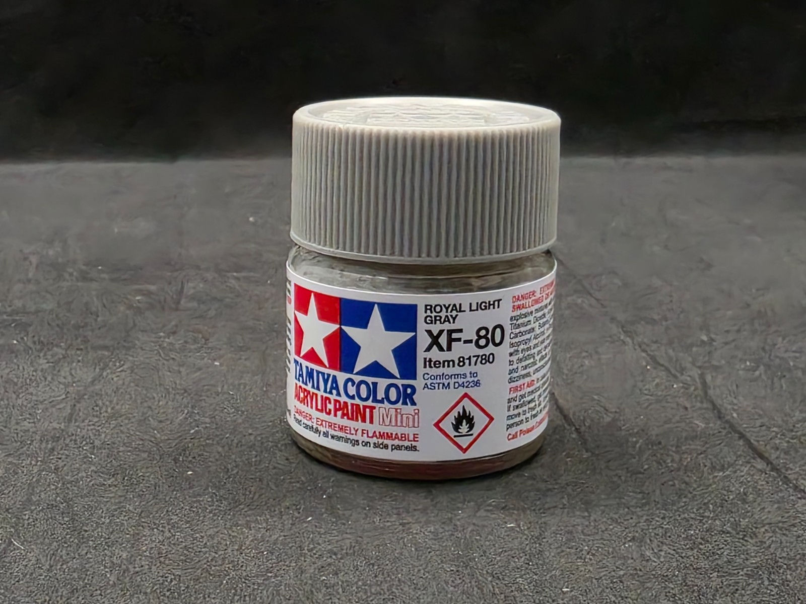 Tamiya XF-80 Flat Royal Light Gray Acrylic Paint 10ml Mini Bottle 81780