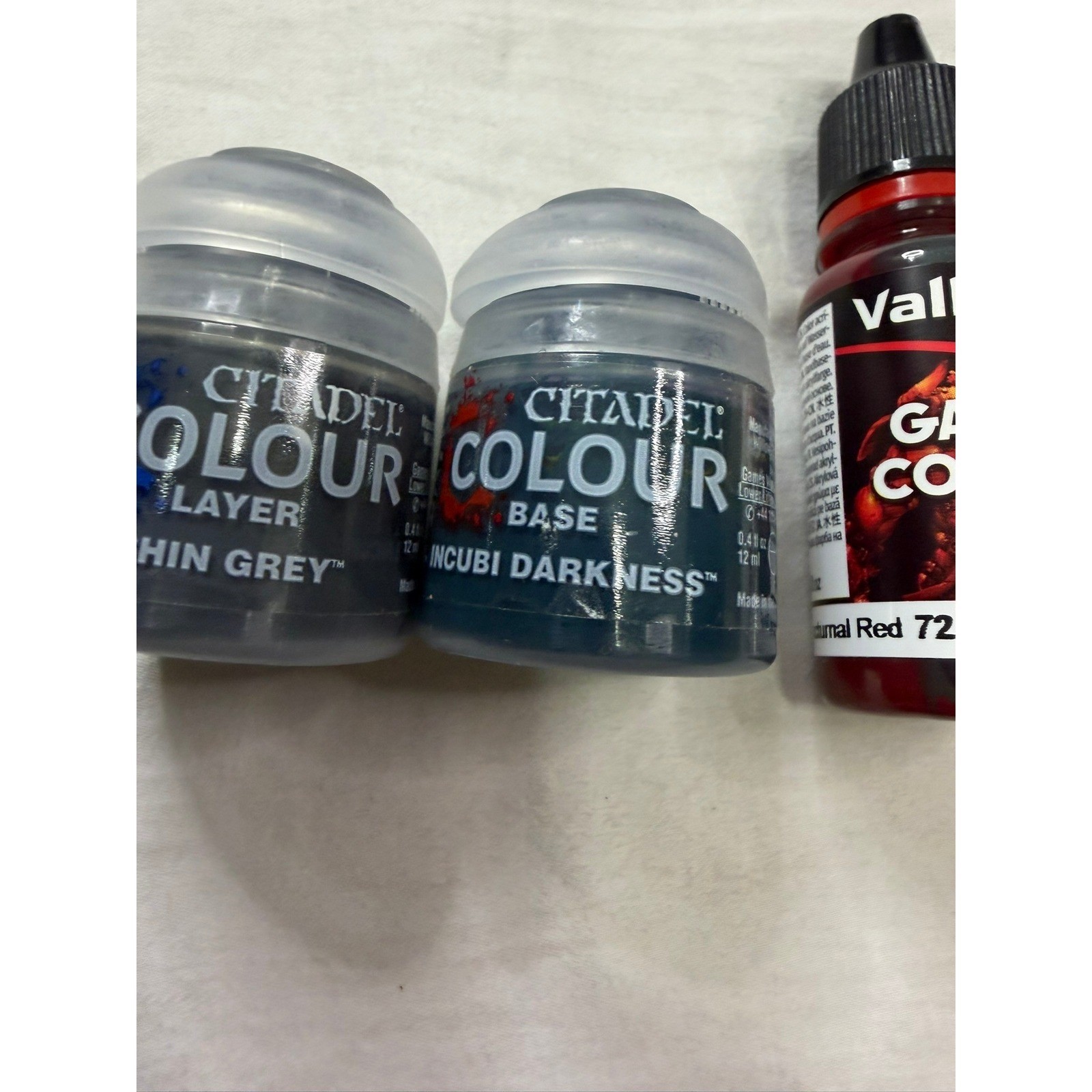 Citadel & Vallejo Acrylic Paint Set Eshin Grey Incubi Darkness Nocturnal Red
