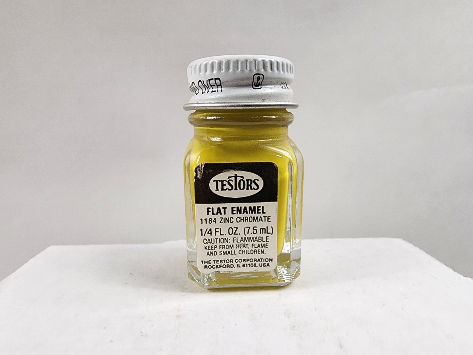Testors Enamel Flat Model Paint Zinc Chromate 1184 Glass Bottle 1/4 Fl Oz .25 Oz