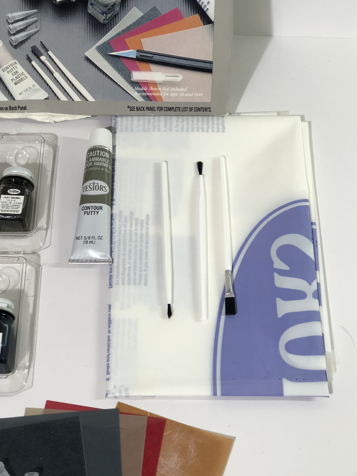 Testor Finishing Set Flat Enamels Brush Includes Paint Organizing Tray