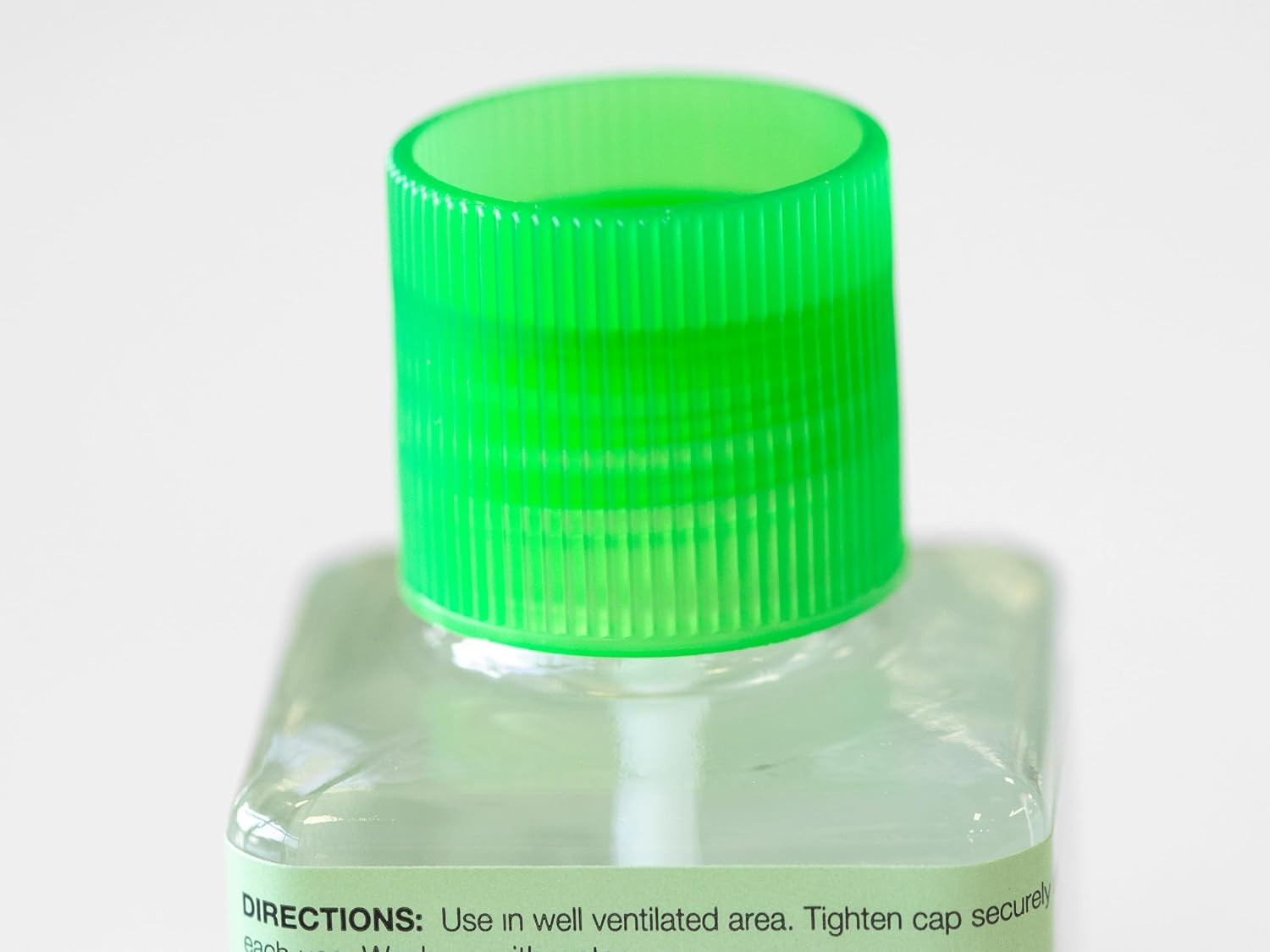 87038 Extra Thin Cement Glue Fine Tip 40Ml