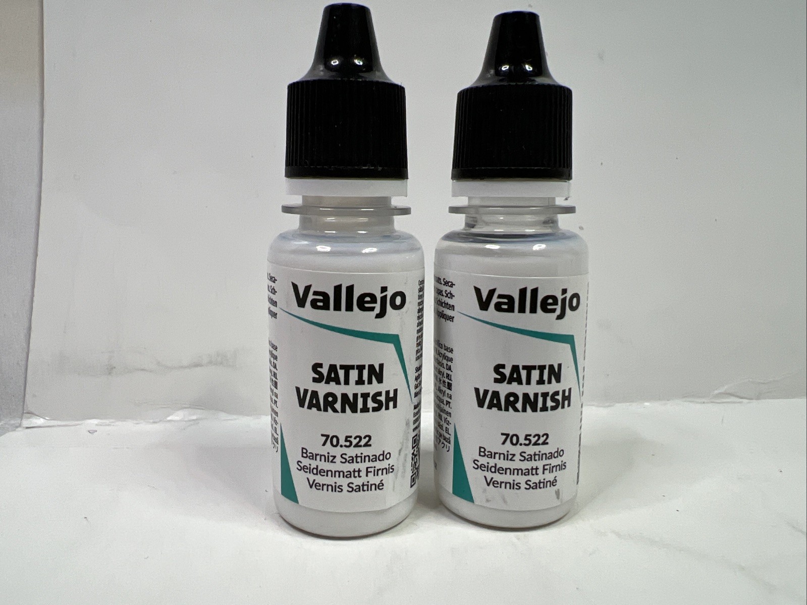 Vallejo Artist Varnish Water-based Acrylic Satin Varnish Lot Of 2