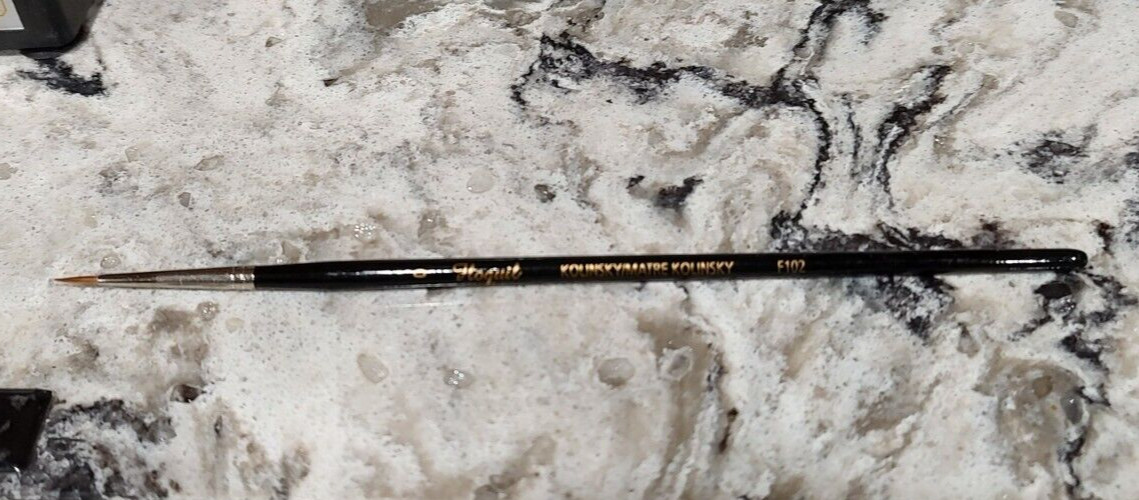 FLOQUIL PAINT BRUSH – 0 MATURE / MATRE KOLINSKY – MADE IN THE USA – F102