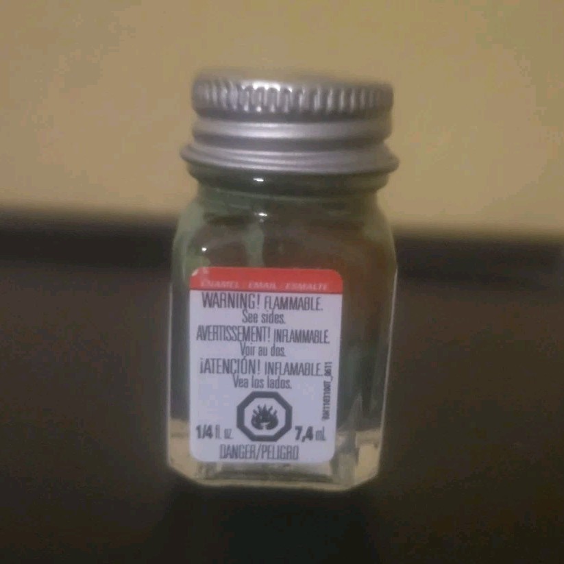 Testors Enamel Paint Green 1/4 fl oz (7.4 mL) Bottle Flammable MPN 1144