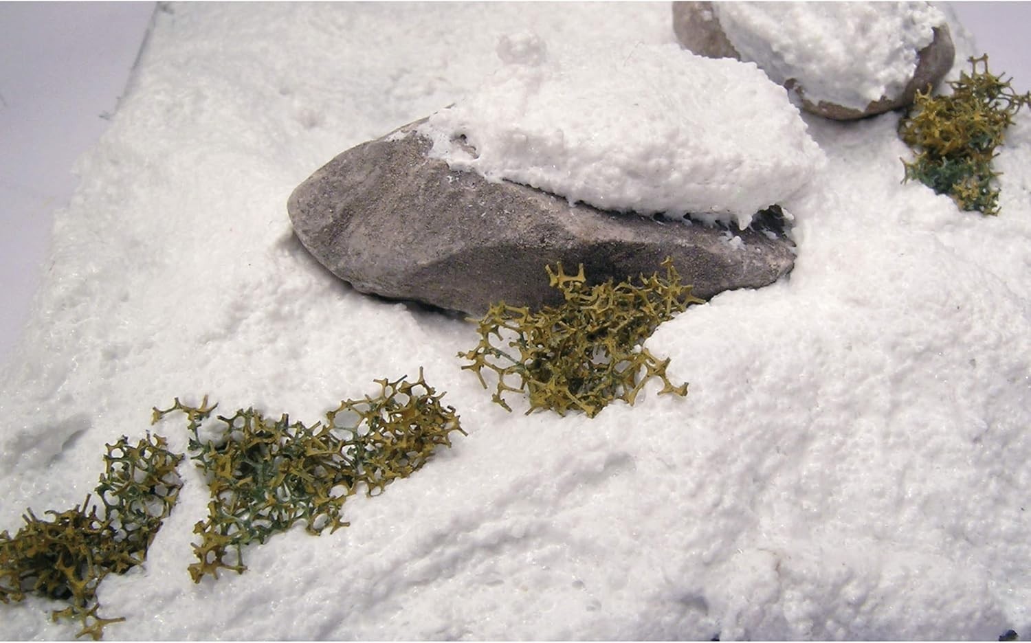 Diorama FX Snow Texture Acrylic Paint for Miniatures