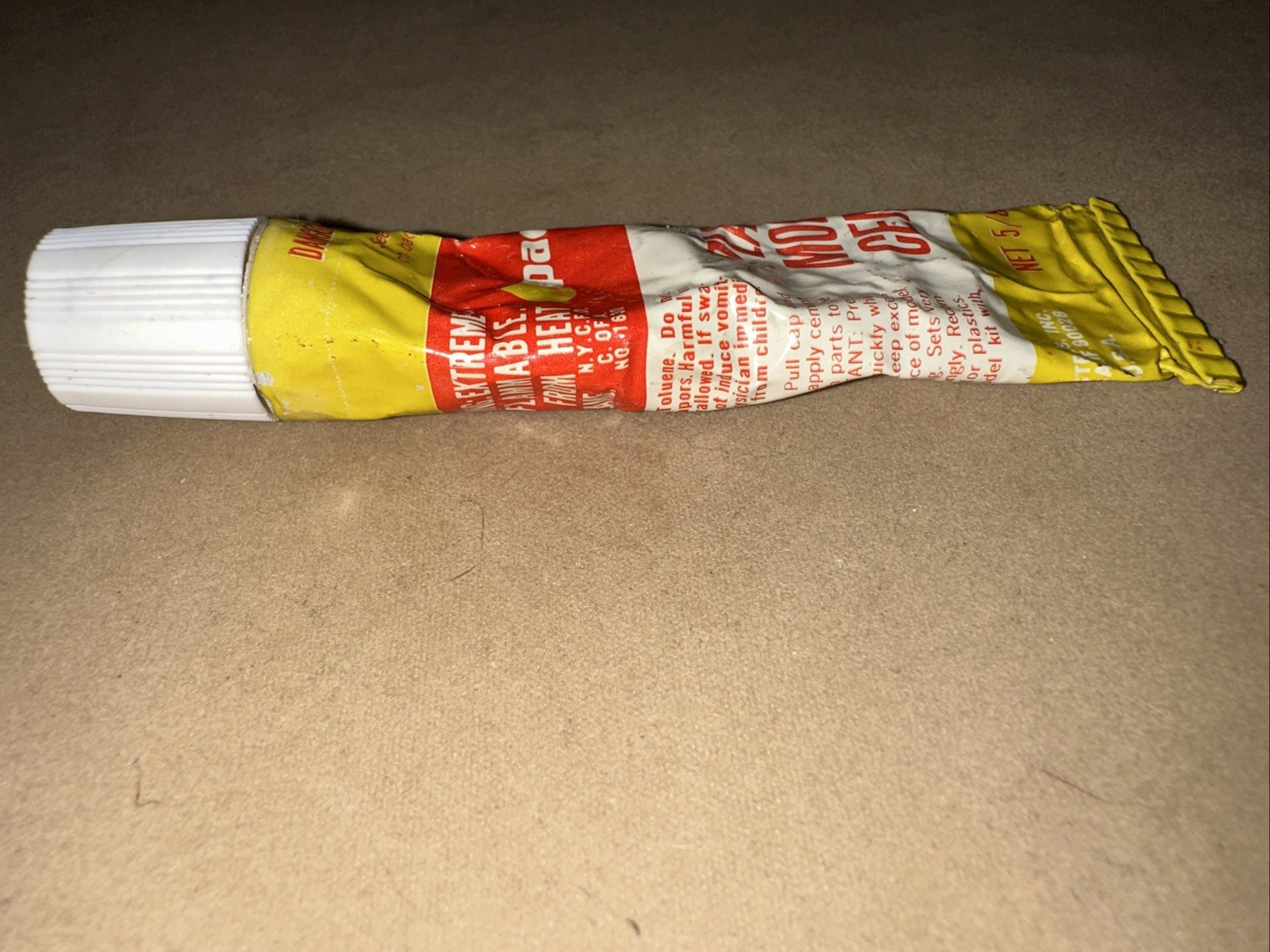 VINTAGE PACTRA FAST DRYING CEMENT FOR PLASTIC MODELS 5/8 OZ TUBE Partially Used
