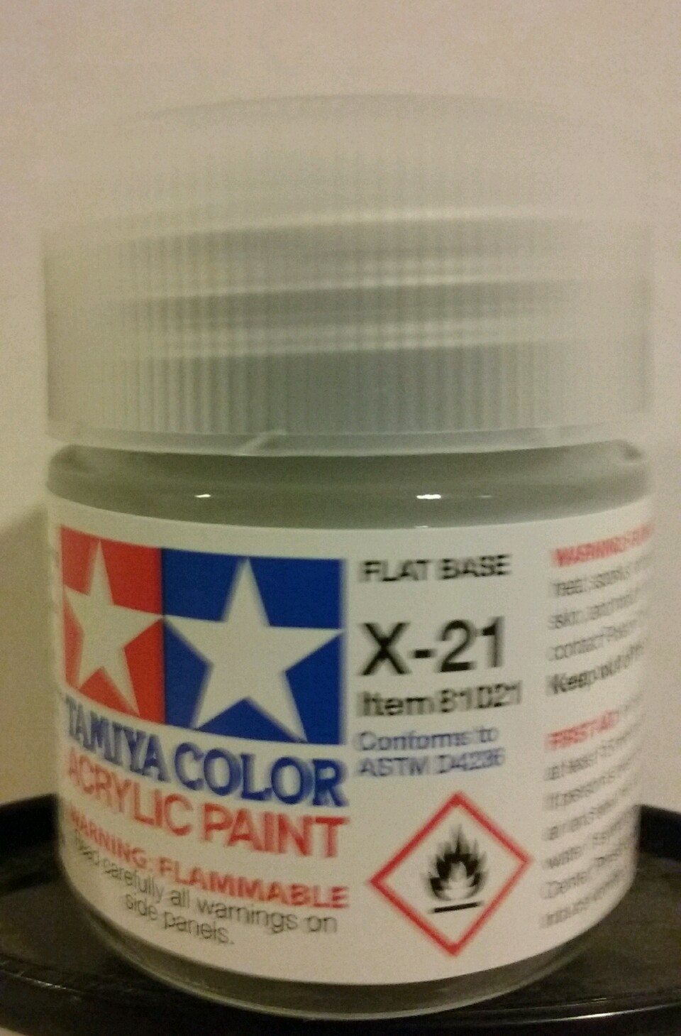 Tamiya acrylic paint X-21 Flat base. 23ml