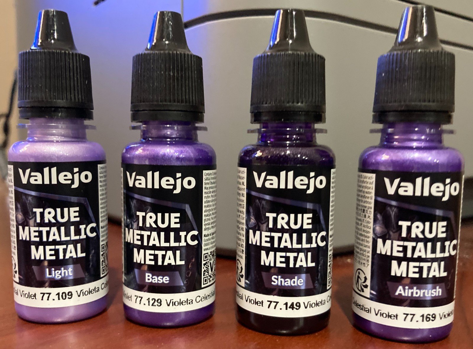 Vallejo True Metallic Metal CELESTIAL VIOLET 4 Shading Color Bottles Set