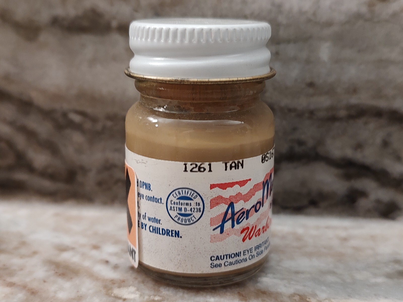 AEROMASTER – WARBIRD COLORS – .5 oz ACRYLIC PAINT – “WARPAC” TAN