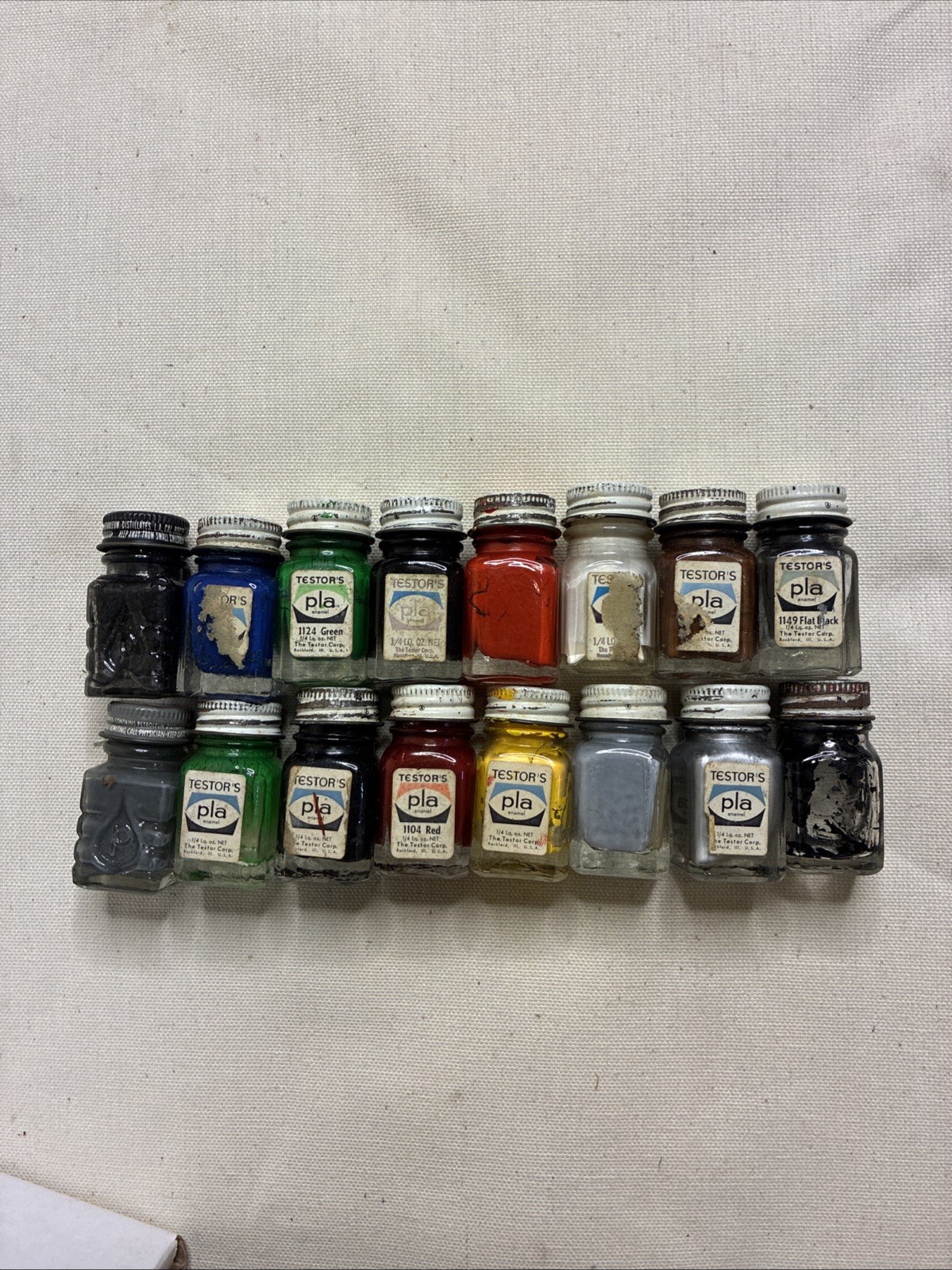 TESTOR’S model kit paints 1966 1967 used PLA bottles “15 cent” jars mixed lot