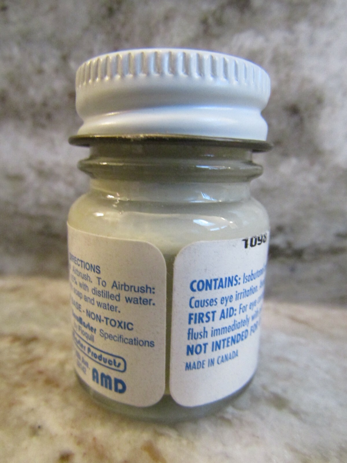 AEROMASTER – WARBIRD COLORS – .5 oz ACRYLIC MODEL PAINT – JAPAN ARMY GRAY GREEN