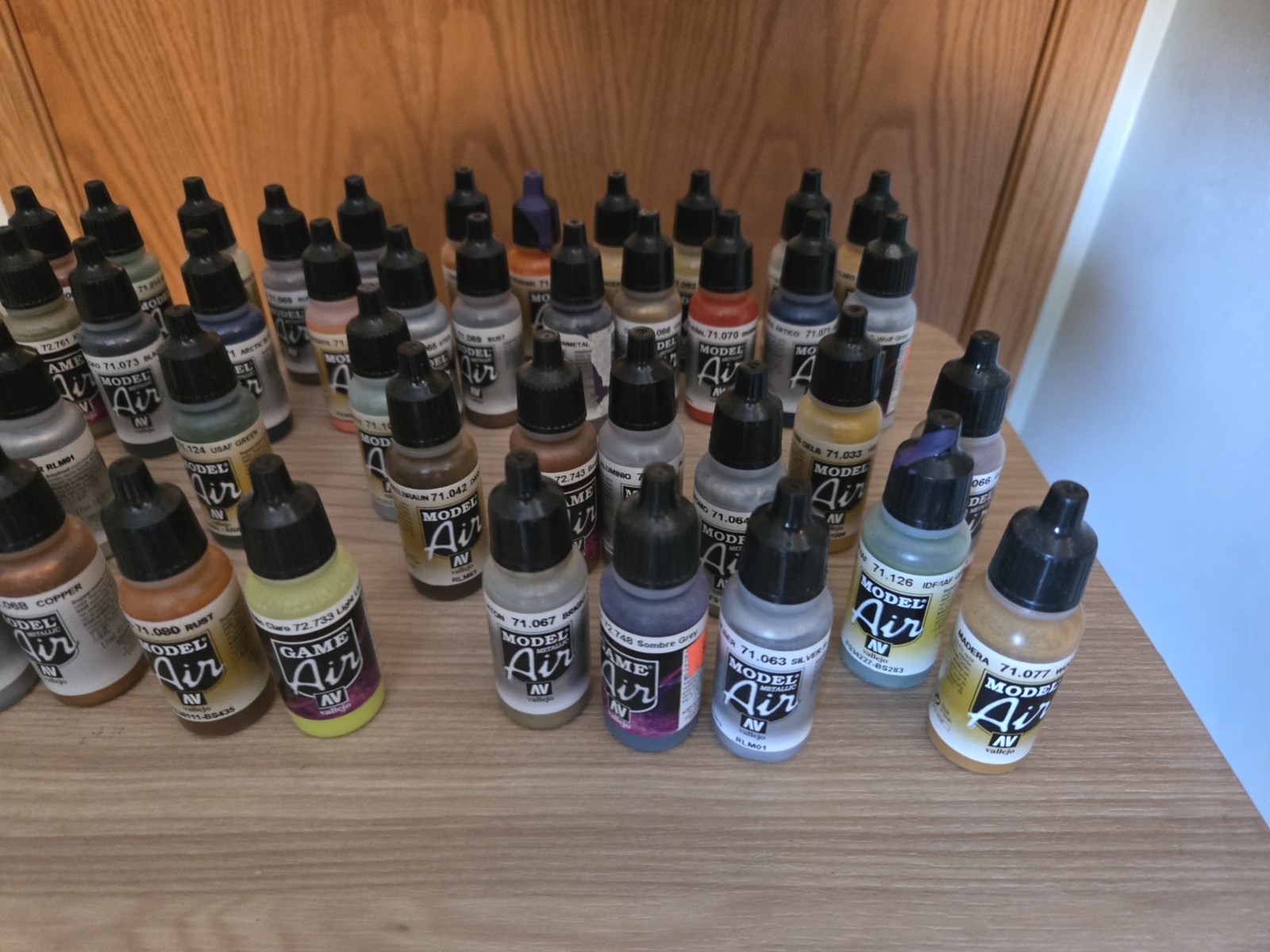Vallejo Game Air – 45 – 18ml Airbrush Paint Bottles! – (90% Unopened)(40K, AoS)