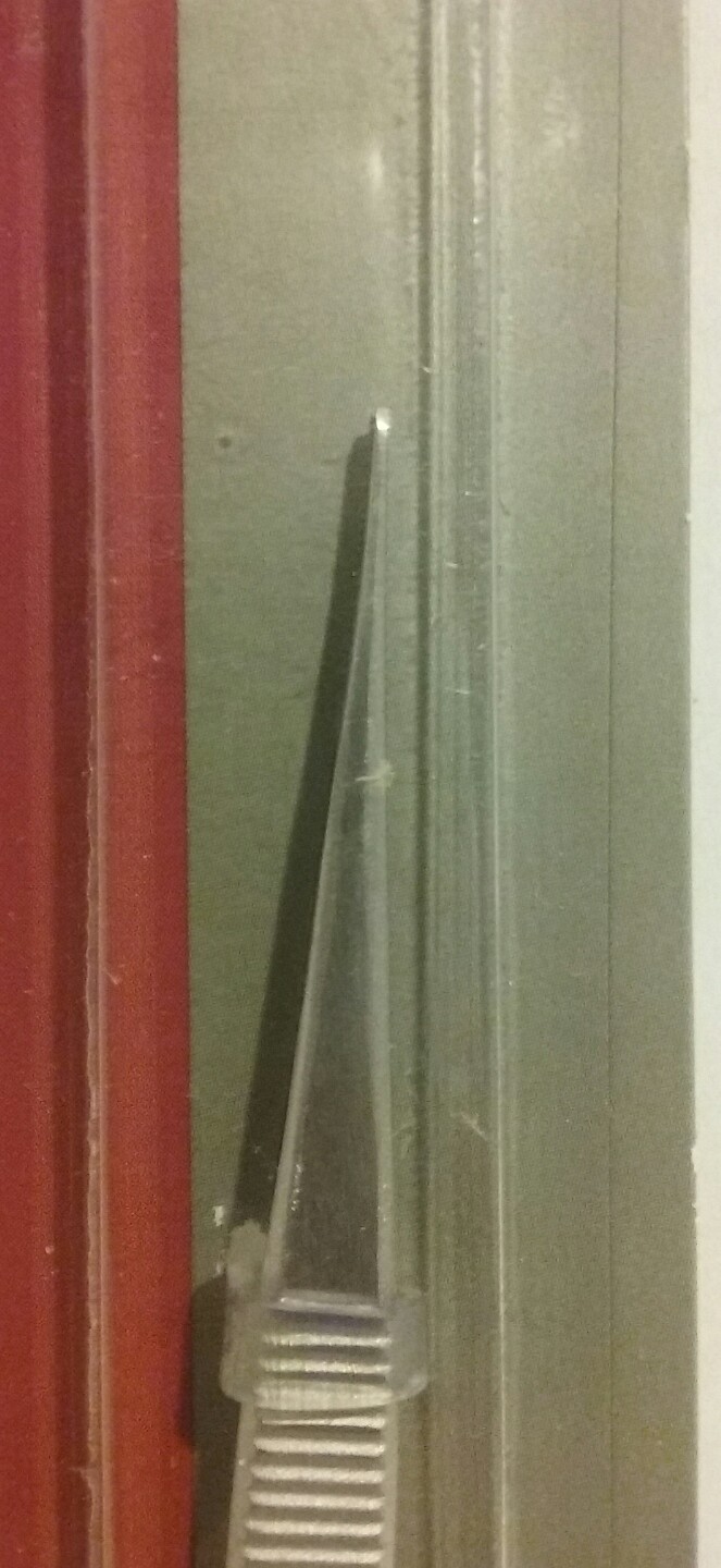 Squadron tools 10302, Straight gripping tweezers.