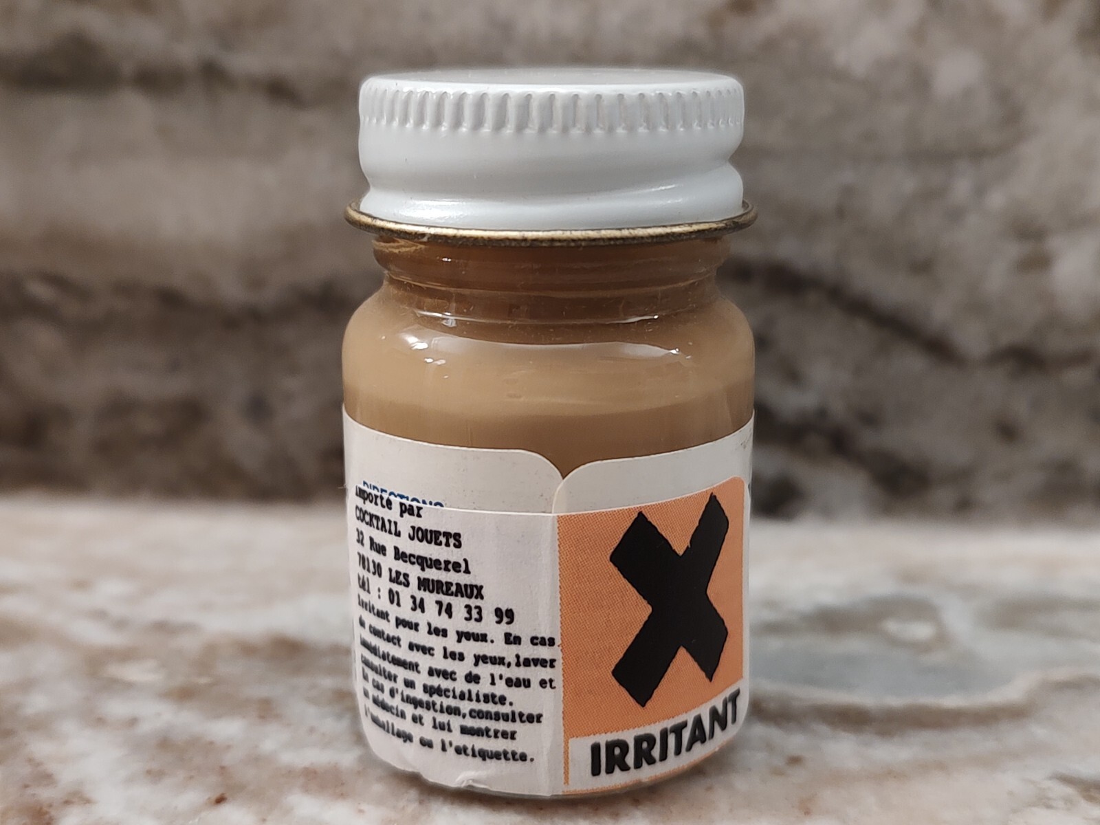 AEROMASTER – WARBIRD COLORS – .5 oz ACRYLIC PAINT – “WARPAC” TAN