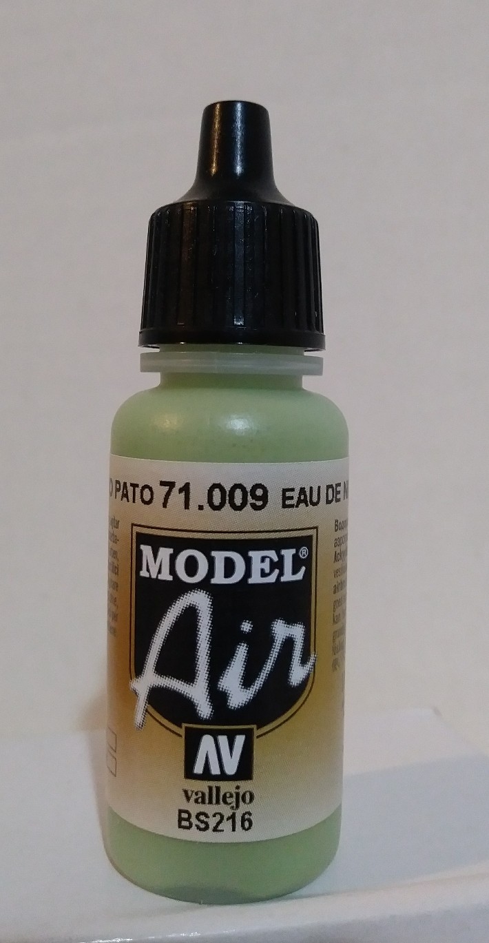 Vallejo Model Air acrylic paint 71.009, D.E Green.