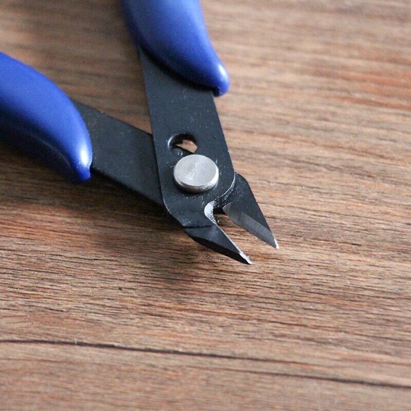 Gundam HOBBY Modeling Tool CAR SCARF TOOLS Nipper Hobby Side Cutter