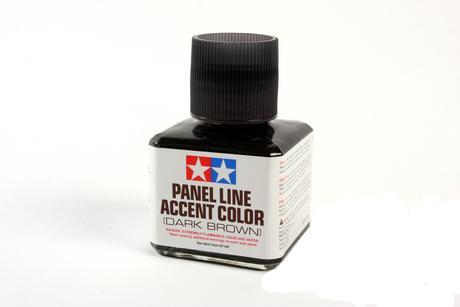 TAMIYA – Panel Line Accent Color Dark Brown (87140)