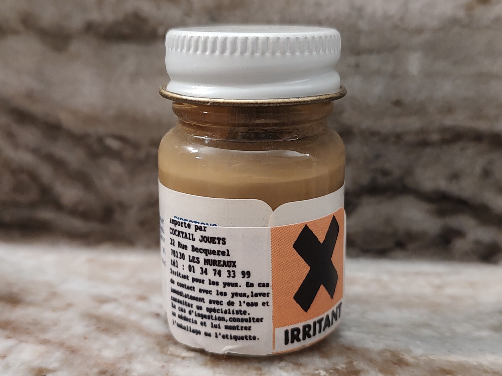 AEROMASTER – WARBIRD COLORS – .5 oz ACRYLIC PAINT – “WARPAC” TAN