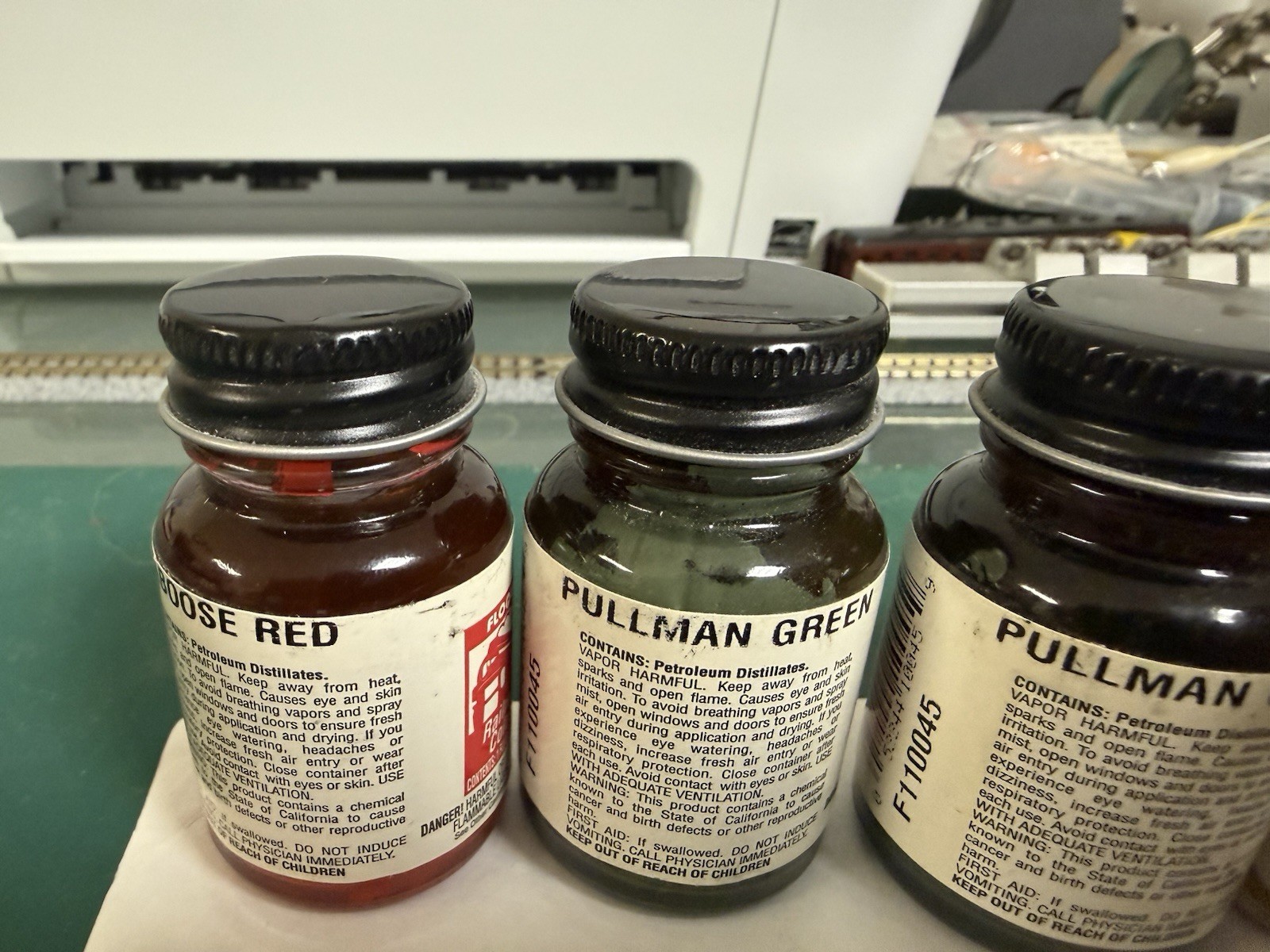 FLOQUIL POLLY SCALE RAILROAD COLORS MODEL PAINT 1oz 1 oz – Multiple Colors Lot