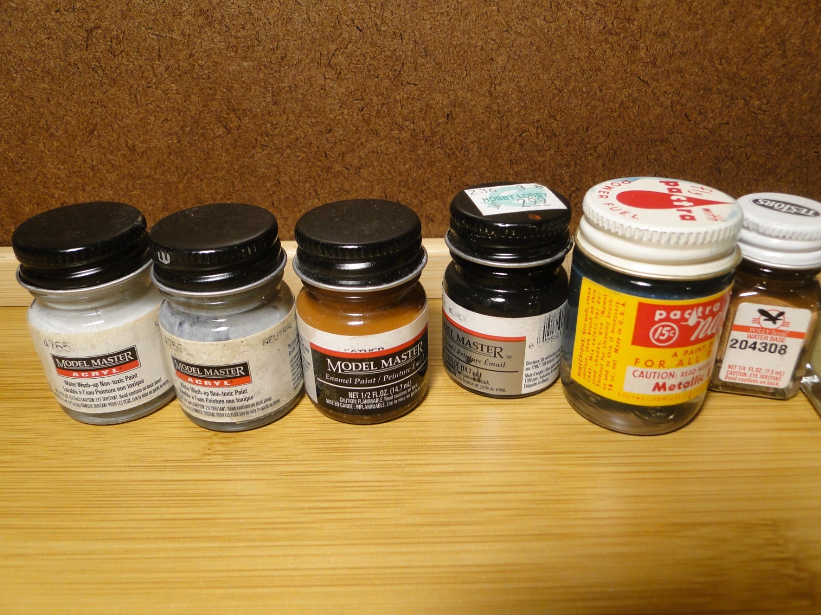 Testors Enamel Model Paint Model Masters Pactra Lot – 32 Bottles