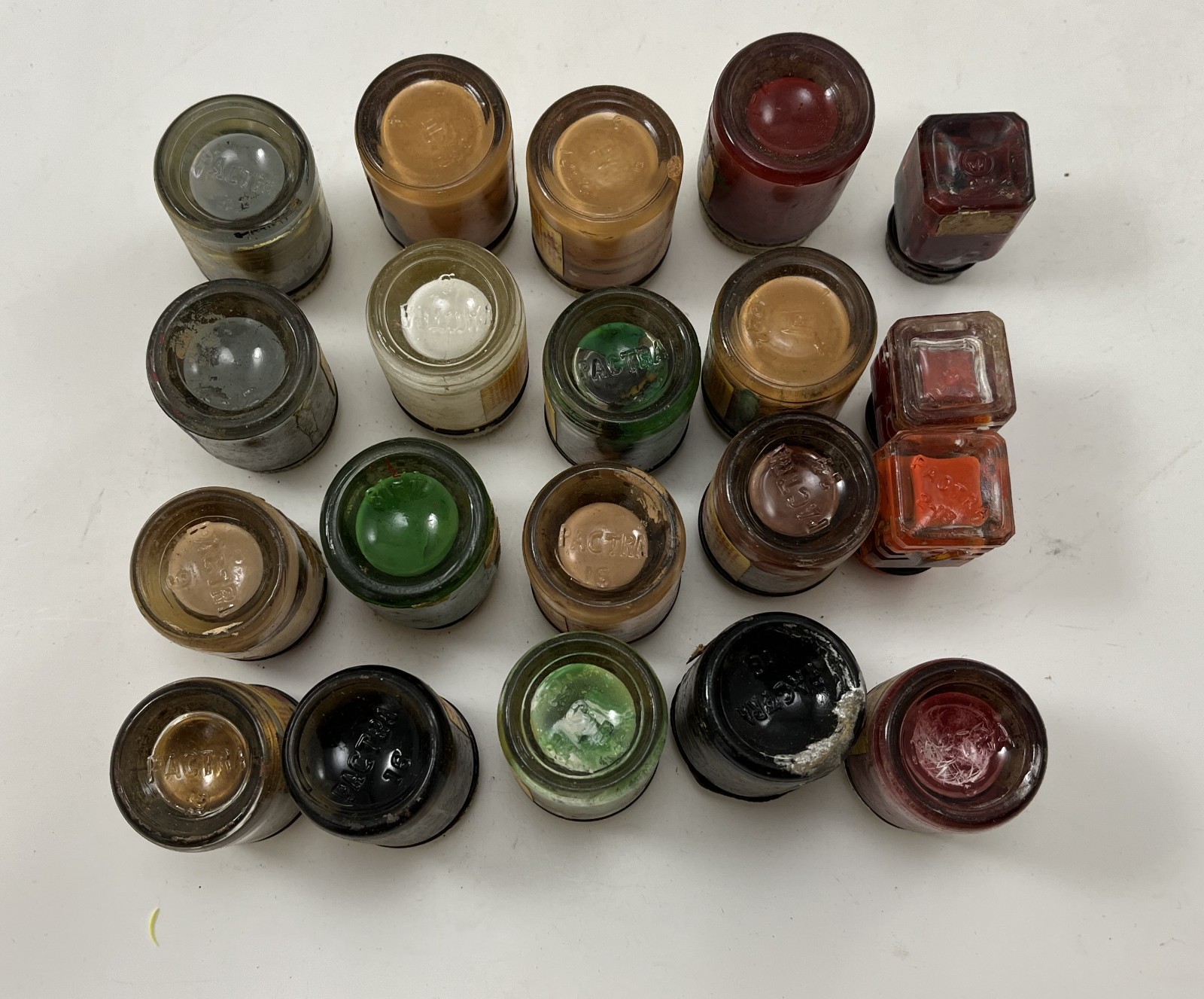 Lot 20 Vintage 1950s 1960s Model Paint Pactra Scale Model Used