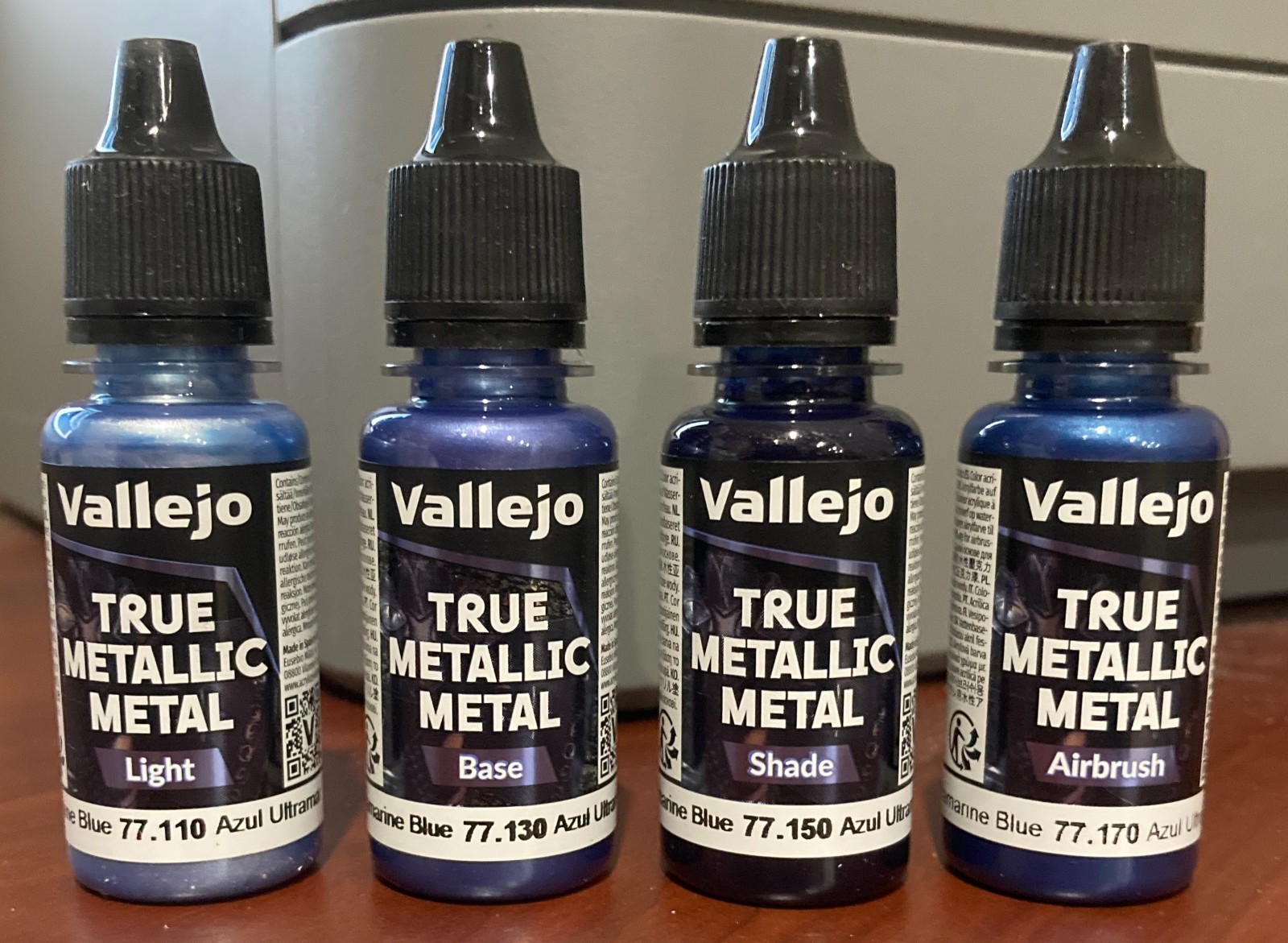Vallejo True Metallic Metal ULTRAMARINE BLUE 4 Shading Color Bottles Set