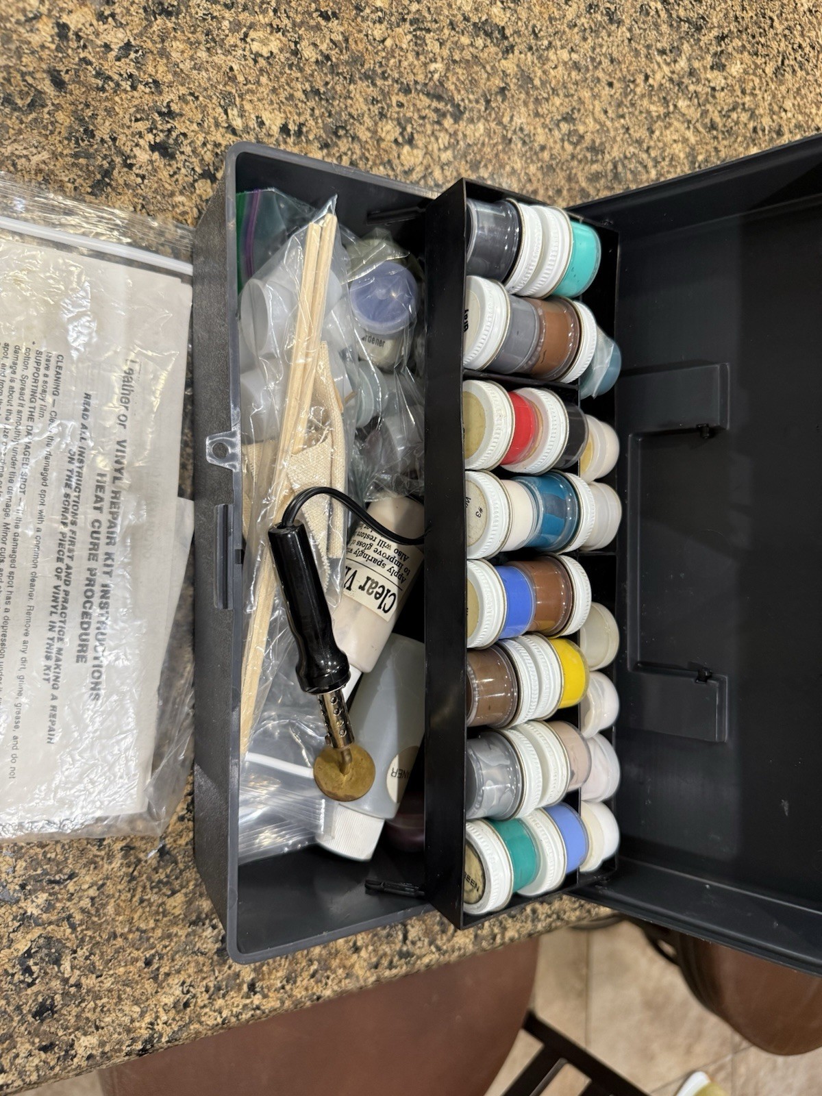 Vinyl Repair Kit Heat Cure Multicolor Color Compounds w/ Instructions Case