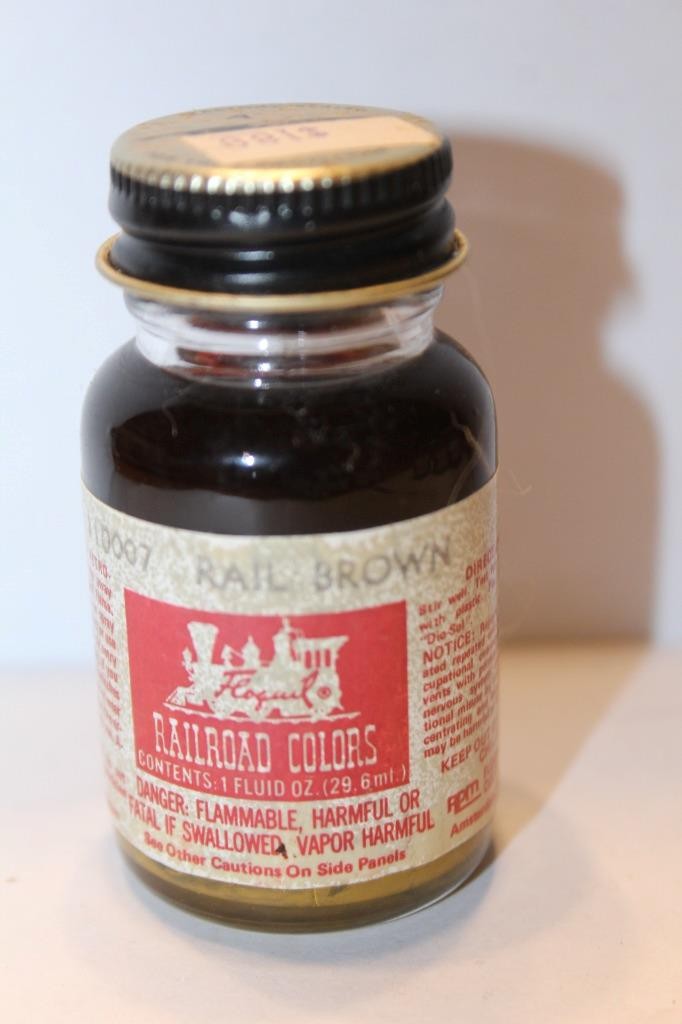 FLOQUIL RR PAINT 1oz. JAR- RAIL BROWN (110007) (READ DESCRIPTION/ DISCLAIMER)